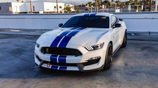OXFORD WHITE 2017 Ford Shelby GT350 Base