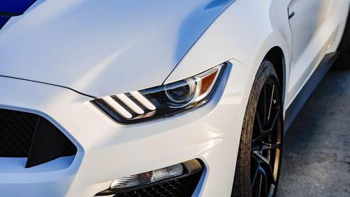 OXFORD WHITE 2017 Ford Shelby GT350 Base
