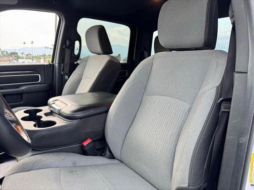 2024 RAM 3500 Big Horn Crew Cab 4x4 8' Box