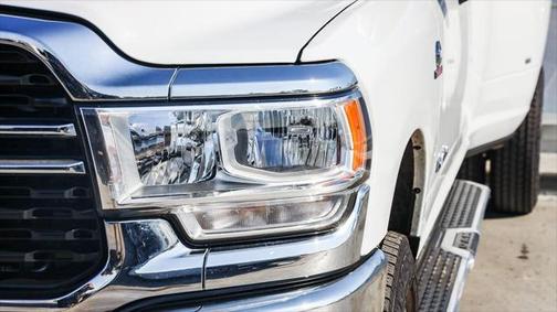 2024 RAM 3500 Big Horn Crew Cab 4x4 8' Box