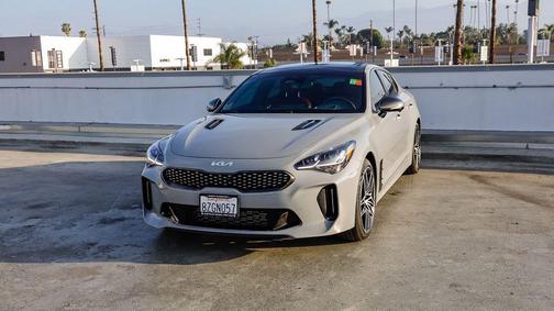Ceramic Silver 2022 Kia Stinger GT2