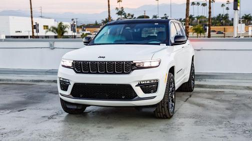 2025 Jeep Grand Cherokee Summit