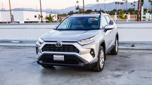 2022 Toyota RAV4 XLE Premium