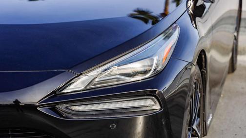 2021 Toyota Mirai Base