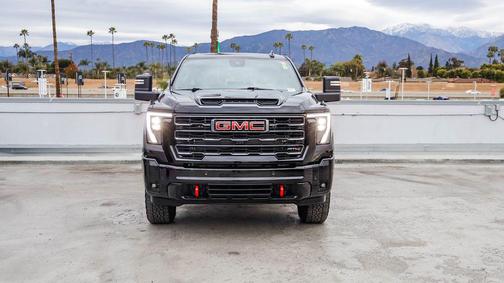 2025 GMC Sierra 2500 AT4