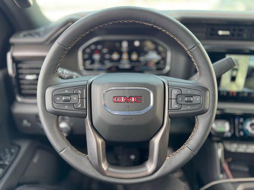 2025 GMC Sierra 2500 AT4