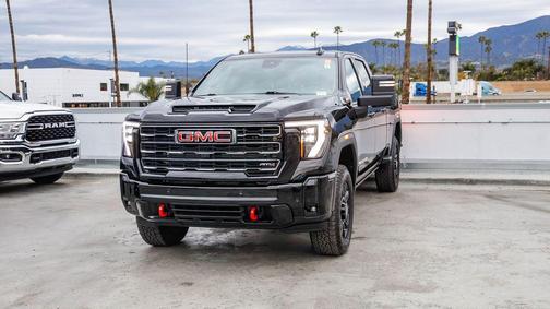 2025 GMC Sierra 2500 AT4