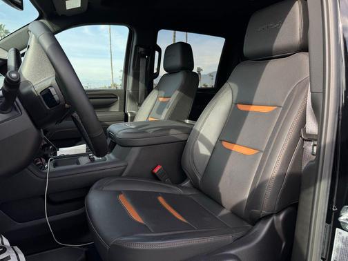 2025 GMC Sierra 2500 AT4