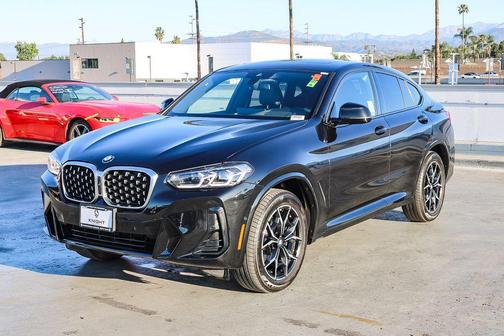 2025 BMW X4 xDrive30i
