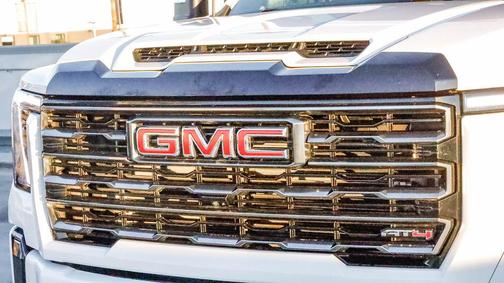 2024 GMC Sierra 2500 AT4