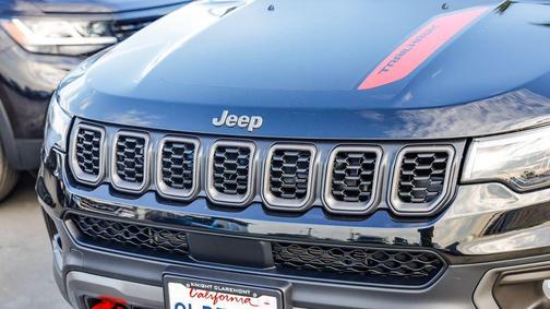 2024 Jeep Compass Trailhawk
