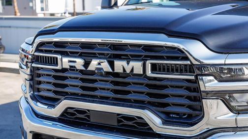 2025 RAM 2500 Tradesman Crew Cab 4x4 6'4' Box