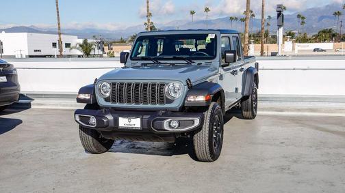 2026 Jeep Gladiator Sport