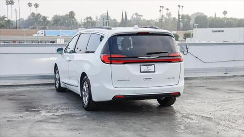2022 Chrysler Pacifica Limited
