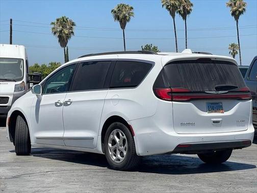 2022 Chrysler Pacifica Limited