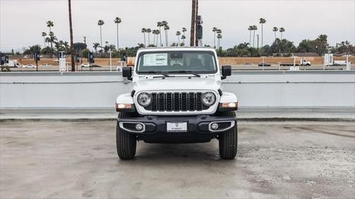 2025 Jeep Gladiator Sport S