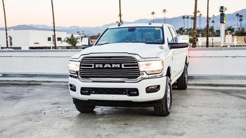 2024 RAM 2500 Laramie Crew Cab 4x4 6'4' Box