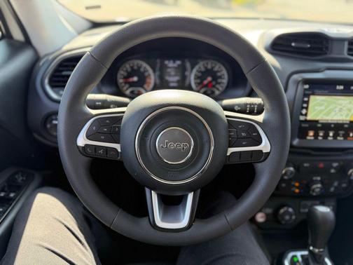 2023 Jeep Renegade Latitude