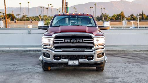 2024 RAM 3500 Laramie Crew Cab 4x4 8' Box