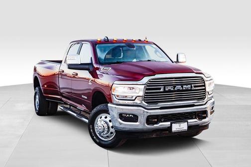 2024 RAM 3500 Laramie Crew Cab 4x4 8' Box