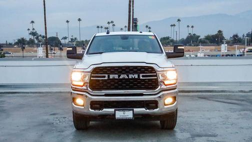 2024 RAM 2500 Big Horn Crew Cab 4x4 8' Box