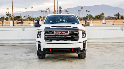 2025 GMC Sierra 2500 AT4