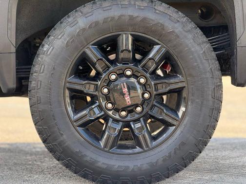 2025 GMC Sierra 2500 AT4