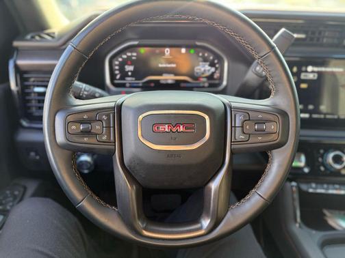 2025 GMC Sierra 2500 AT4