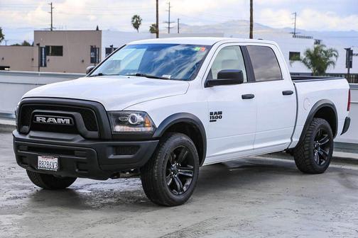 2024 RAM 1500 Classic Warlock Crew Cab 4x4 5'7' Box