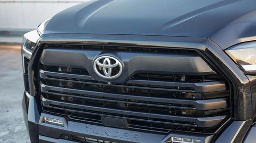 2022 Toyota Tundra SR5