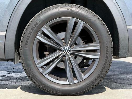 2021 Volkswagen Atlas 3.6L SE w/Technology