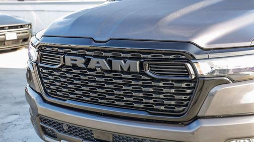 Granite Crystal Metallic Clearcoat 2026 RAM 1500 Big Horn/Lone Star
