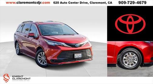 2022 Toyota Sienna LE