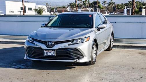 2019 Toyota Camry Hybrid LE
