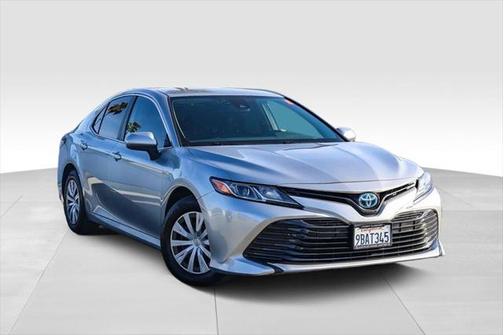 2019 Toyota Camry Hybrid LE