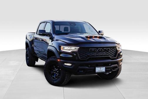 Diamond Black Crystal Pearlcoat 2026 RAM 1500 RHO Crew Cab 4x4 5'7' Box