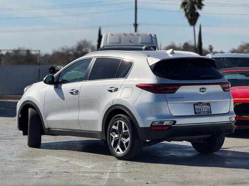2020 Kia Sportage EX