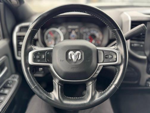 2023 RAM 2500 Big Horn Crew Cab 4x4 8' Box