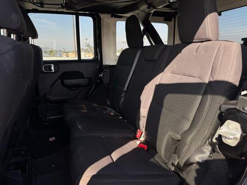 2022 Jeep Wrangler Willys