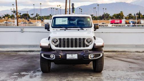 2025 Jeep Wrangler 4-Door Sahara 4x4