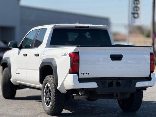 2025 Toyota Tacoma TRD Off-Road