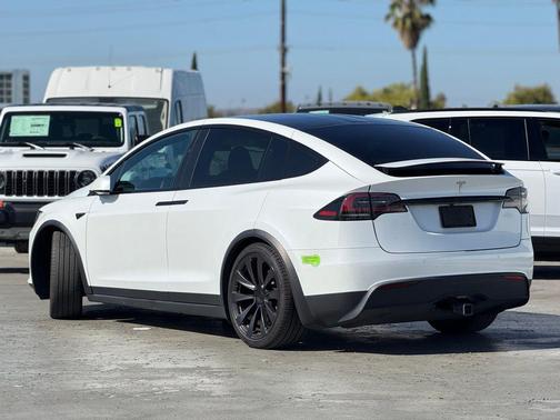 2022 Tesla Model X Dual Motor All-Wheel Drive