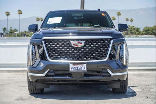 2025 Cadillac Escalade ESV Premium Luxury