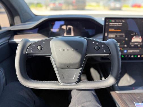 Pearl White Multi-Coat 2023 Tesla Model X Standard Range