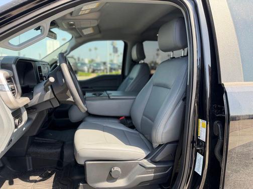 AGATE BLACK 2025 Ford F-350 XL