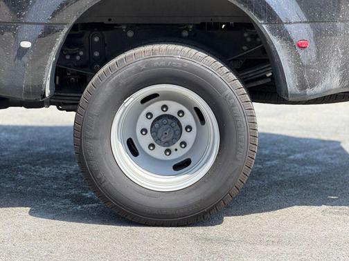 AGATE BLACK 2025 Ford F-350 XL