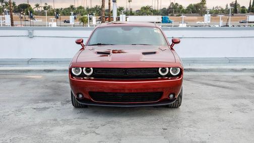 Octane Red Pearlcoat 2022 Dodge Challenger SXT