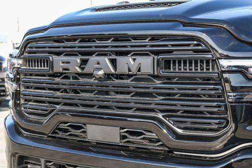 2026 RAM 3500 Laramie Crew Cab 4x4 8' Box