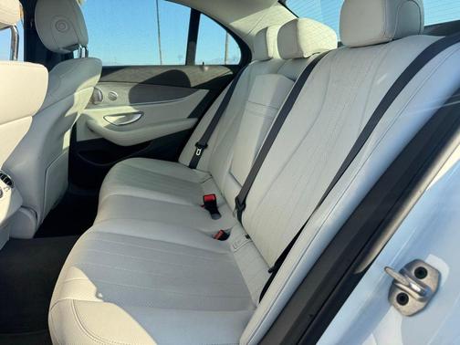 2022 Mercedes-Benz E-Class E 350