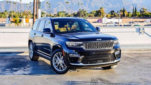 2023 Jeep Grand Cherokee Summit